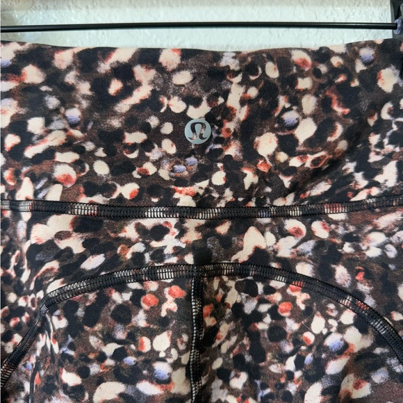 Lululemon Invigorate High Rise Crop 23" Leggings Size 2 - Picture 9 of 10